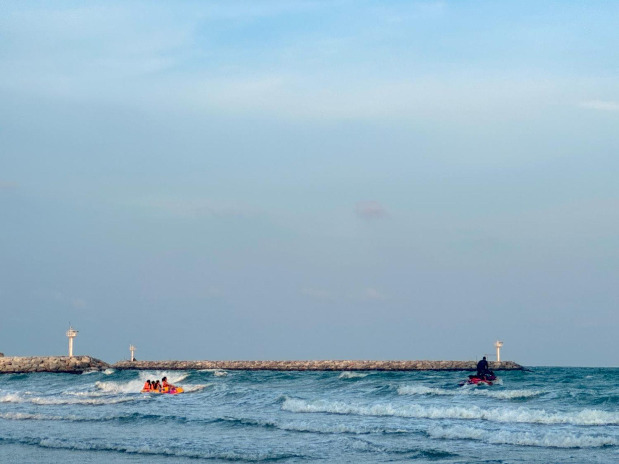 Sea&Mountain View,5 Mins Walk To Famous Beach With King Size Bed Хуа Хин Екстериор снимка