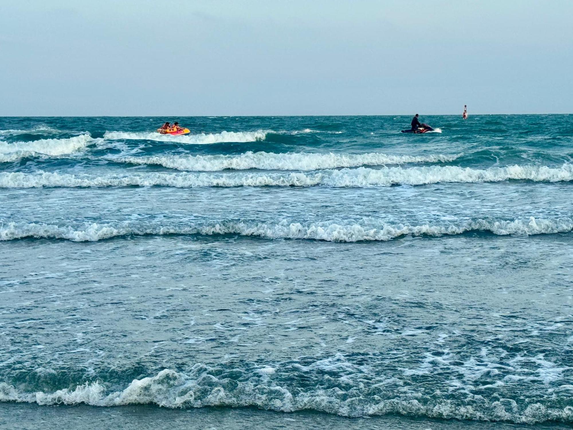 Sea&Mountain View,5 Mins Walk To Famous Beach With King Size Bed Хуа Хин Екстериор снимка