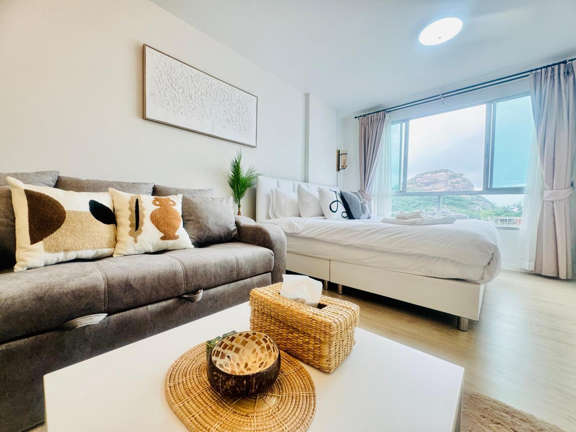 Sea&Mountain View,5 Mins Walk To Famous Beach With King Size Bed Хуа Хин Екстериор снимка